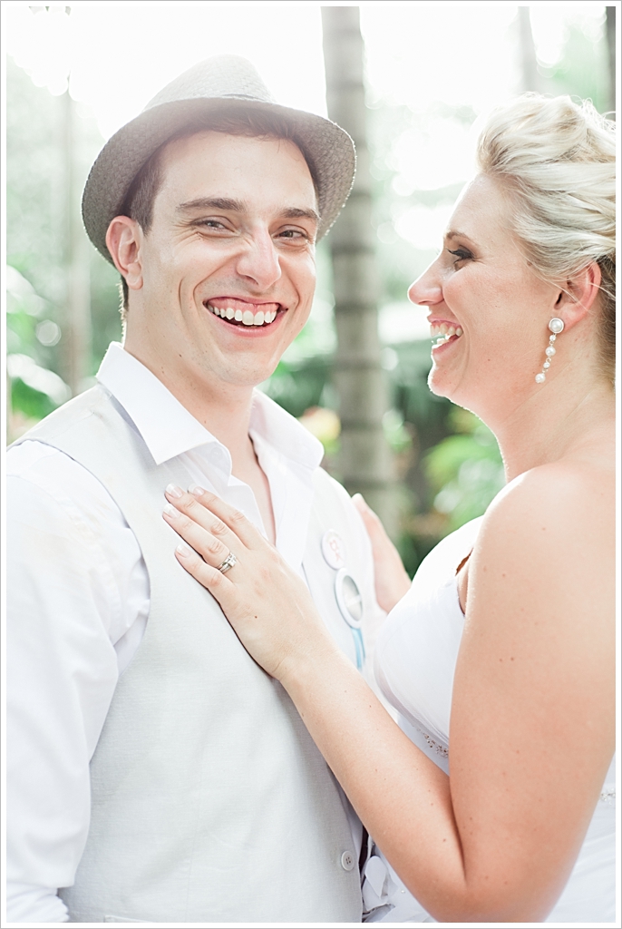 I have just been backing up photos from Stefan Joanne's beach wedding at